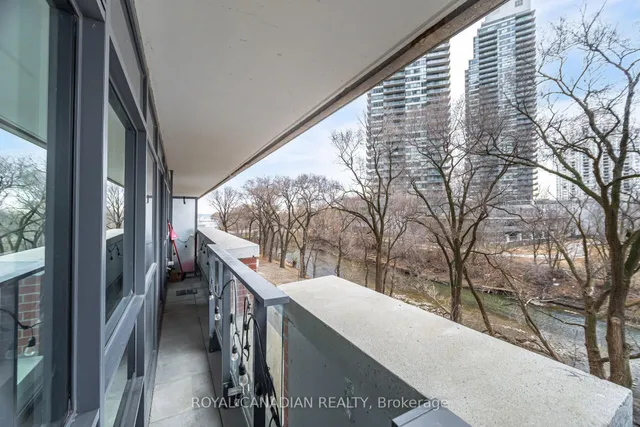 Additional property image - 2220 Lake Shore Blvd Unit 315