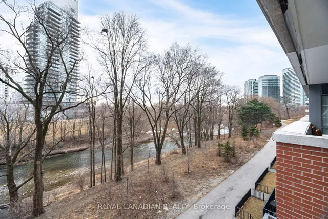 Additional property image - 2220 Lake Shore Blvd Unit 315