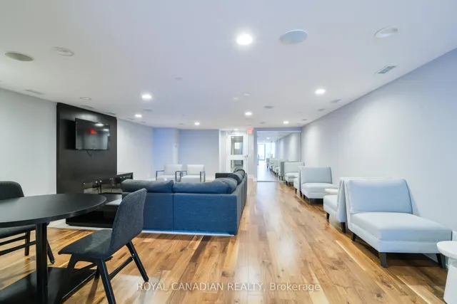 Additional property image - 2220 Lake Shore Blvd Unit 315