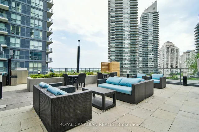Additional property image - 2220 Lake Shore Blvd Unit 315