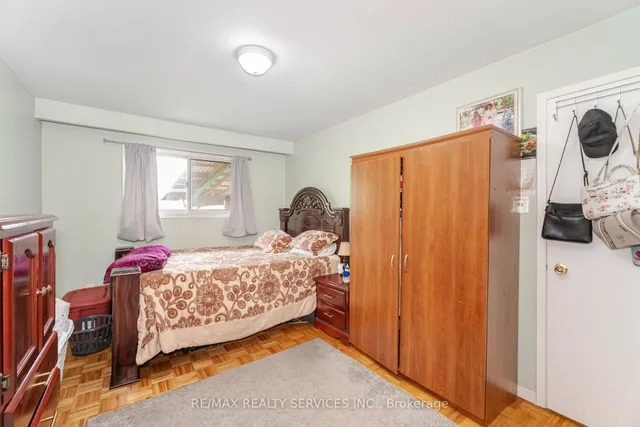 Additional property image - 3779 Keenan Cres