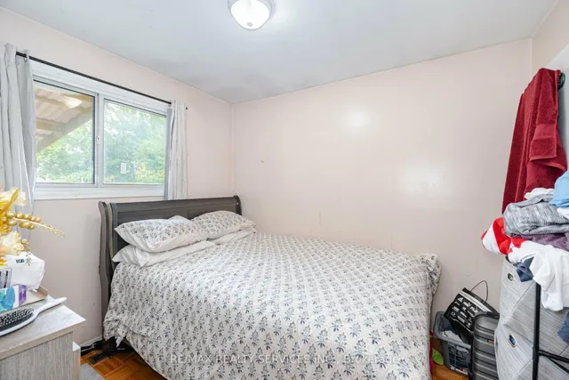 Additional property image - 3779 Keenan Cres