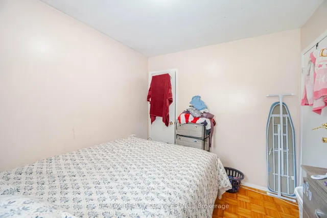 Additional property image - 3779 Keenan Cres