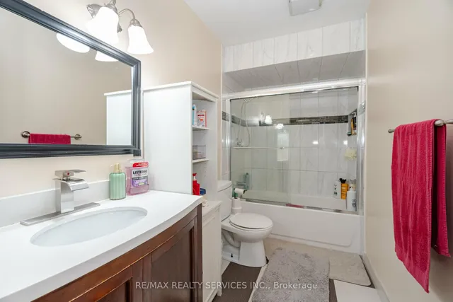 Additional property image - 3779 Keenan Cres