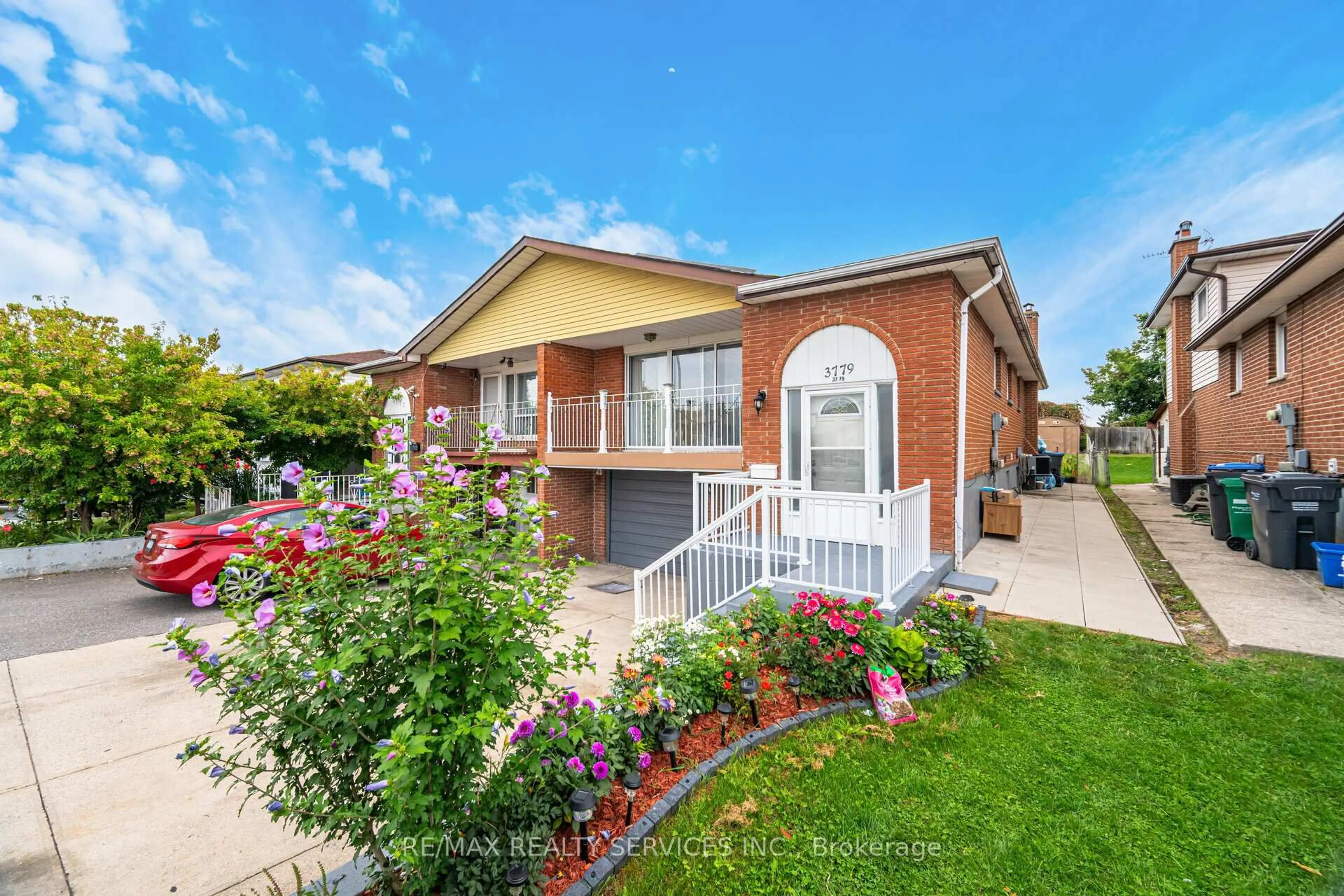 Home with brick exterior material, street for 3779 Keenan Cres, Mississauga Ontario L4T 3M1