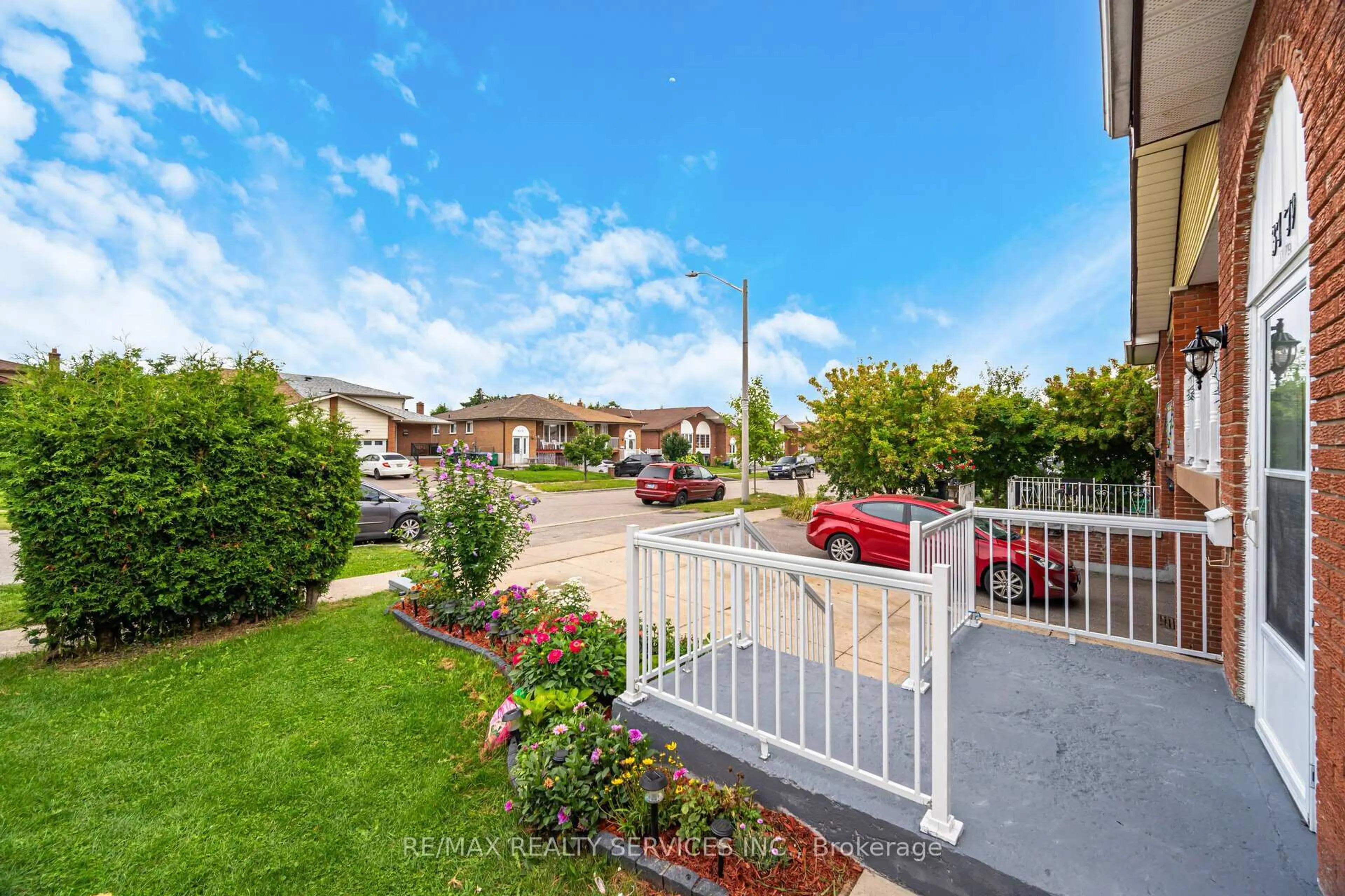 Patio, unknown for 3779 Keenan Cres, Mississauga Ontario L4T 3M1