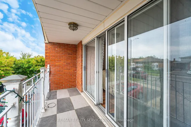 Additional property image - 3779 Keenan Cres