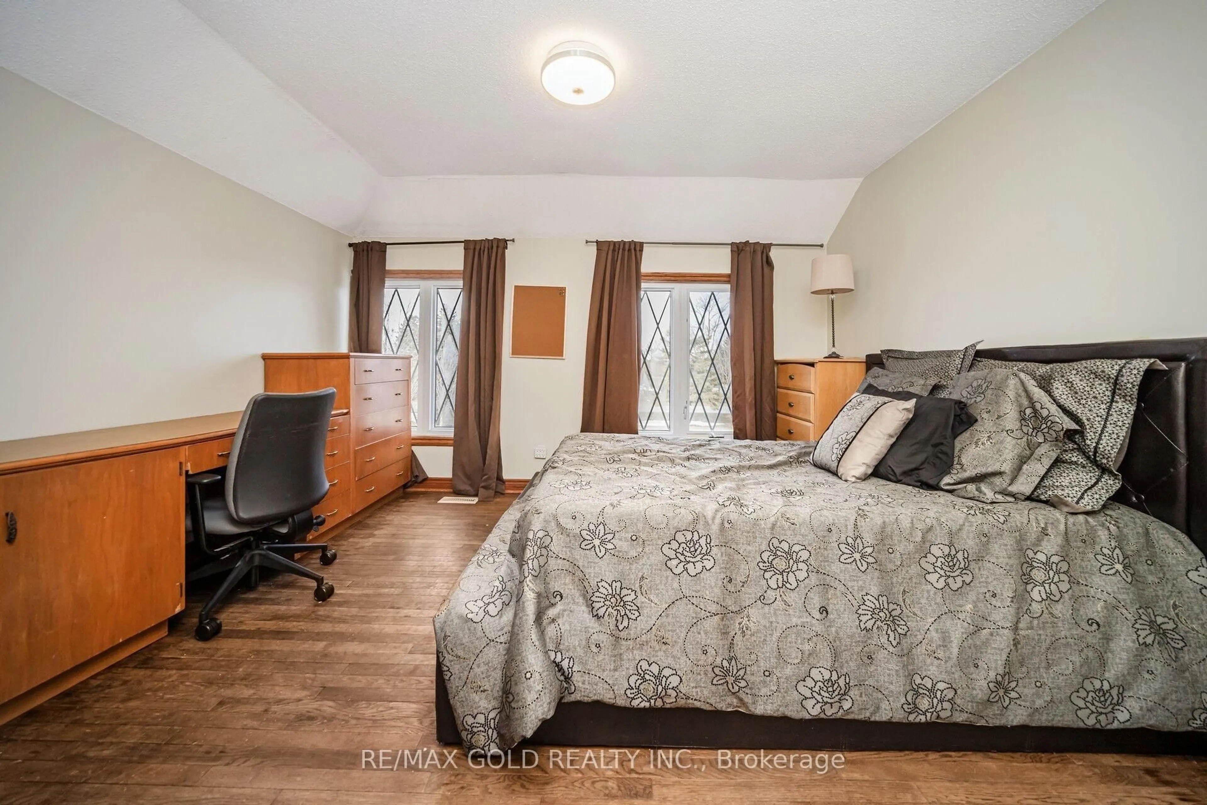 A pic of a room for 13414 Creditview Rd, Caledon Ontario L7C 1Y2