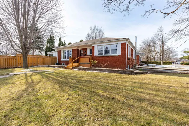 Additional property image - 2305 Wagner Cres