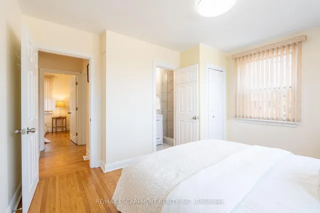 Additional property image - 2305 Wagner Cres