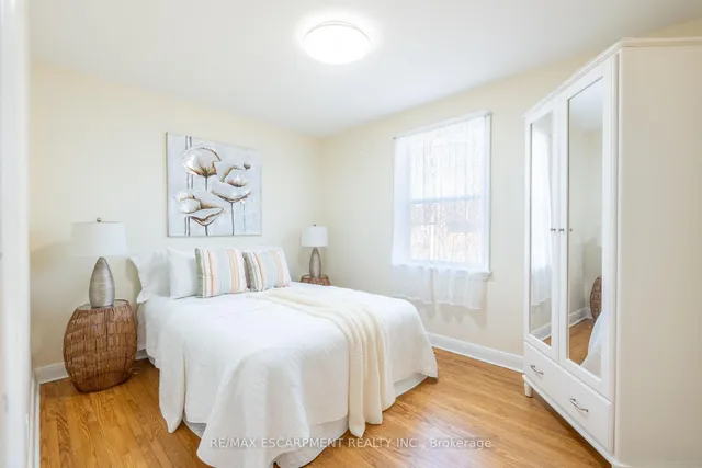 Additional property image - 2305 Wagner Cres