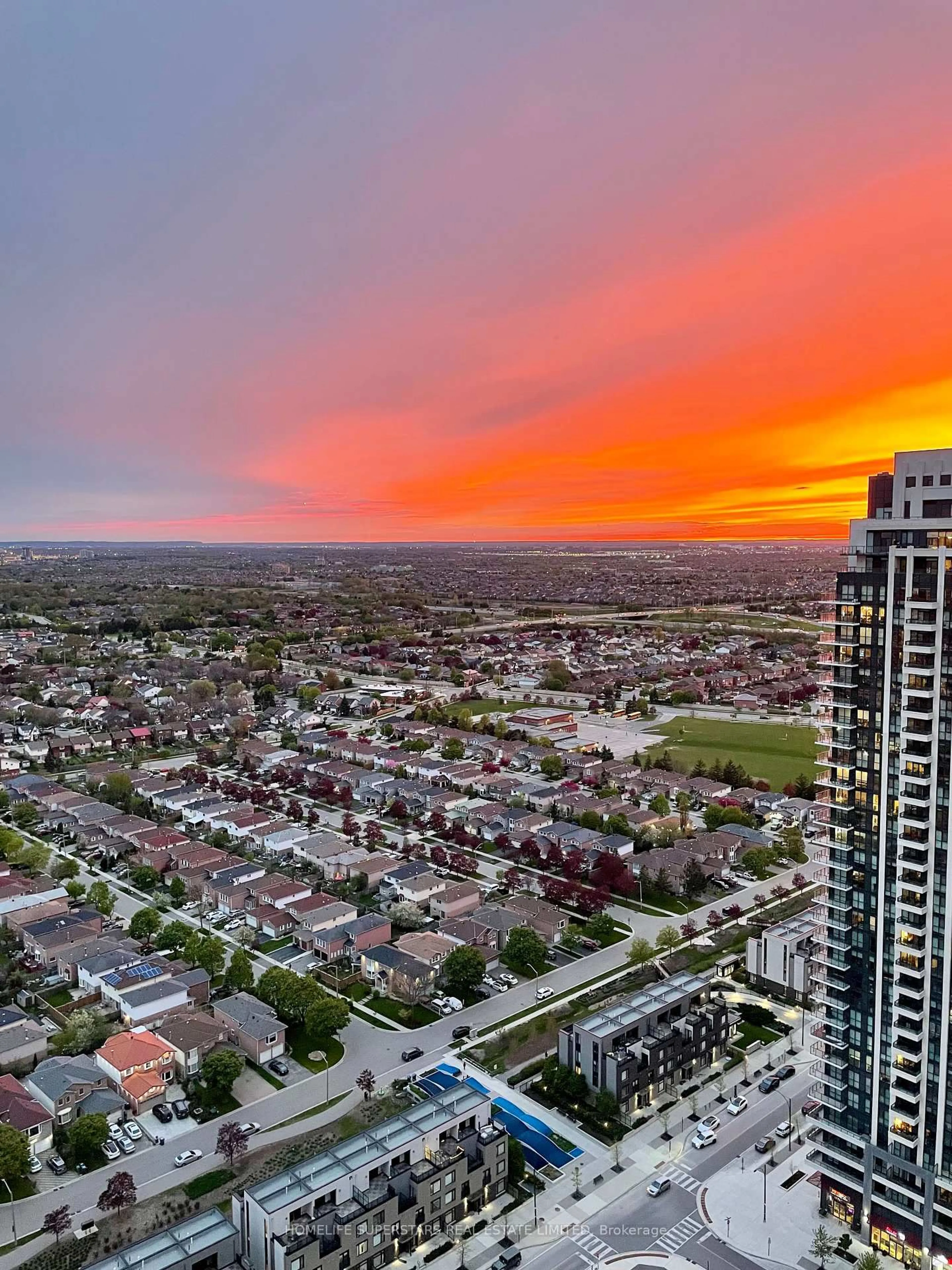 A pic from outside/outdoor area/front of a property/back of a property/a pic from drone, city buildings view from balcony for 4011 Brickstone Mews #3311, Mississauga Ontario L5B 0J7