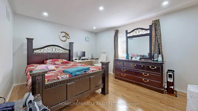 Additional property image - 2 Clovercrest Dr