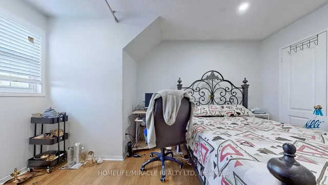 Additional property image - 2 Clovercrest Dr