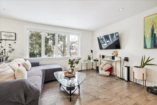 Additional property image - 2285 Sunnydale Dr