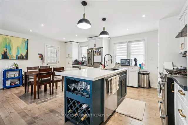 Additional property image - 2285 Sunnydale Dr