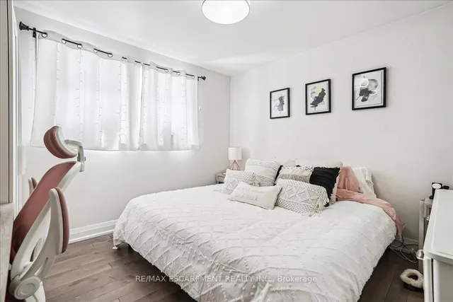 Additional property image - 2285 Sunnydale Dr