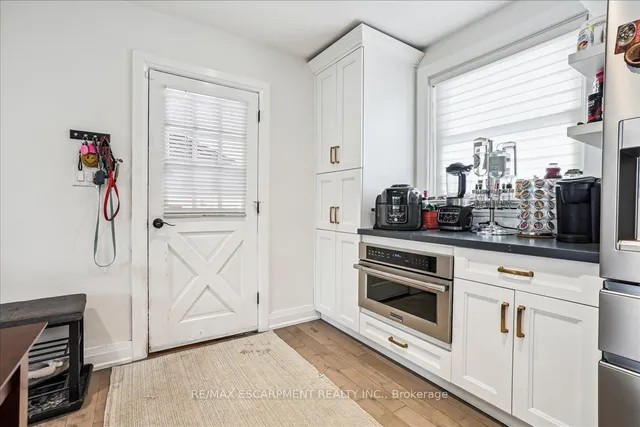 Additional property image - 2285 Sunnydale Dr