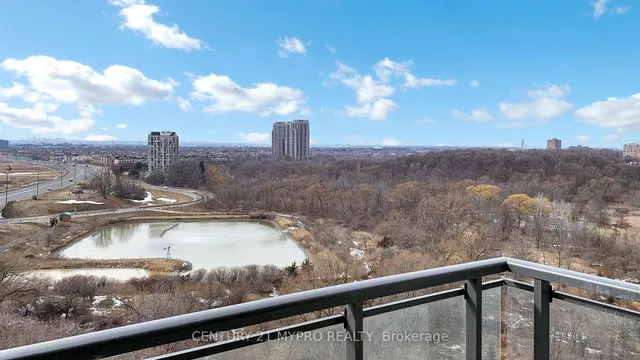 Additional property image - 840 Queens Plate Dr Unit 1003