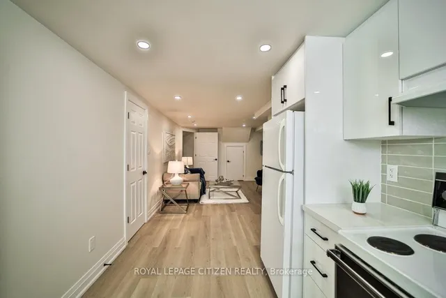 Additional property image - 34 Belleglade Crt