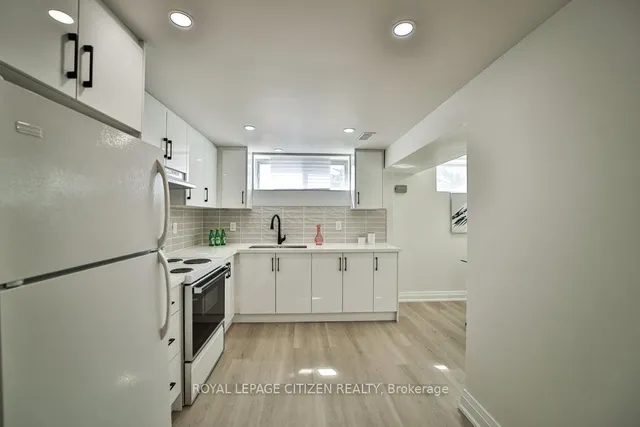 Additional property image - 34 Belleglade Crt