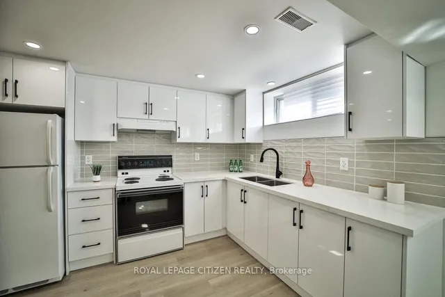 Additional property image - 34 Belleglade Crt