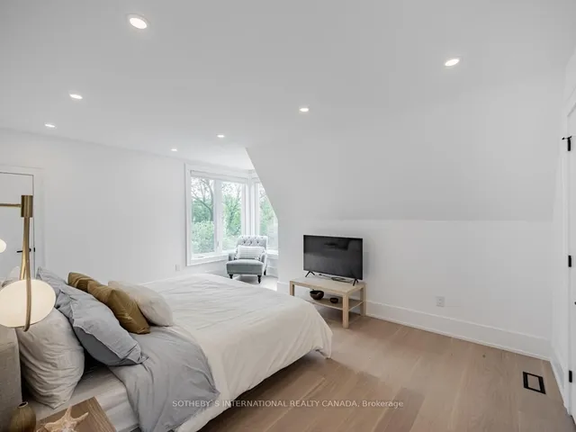 Additional property image - 6 Twenty Fifth St