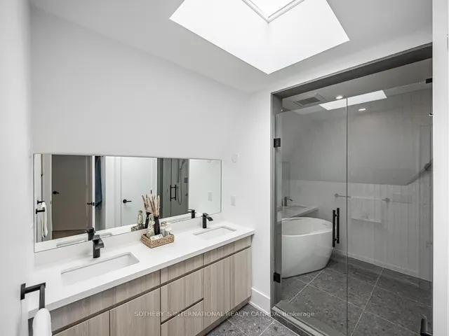 Additional property image - 6 Twenty Fifth St