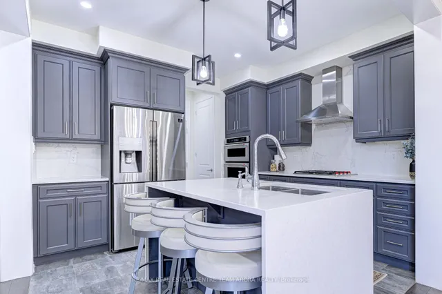 Additional image 30 of 194 Zachary Cres