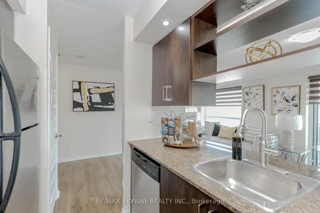 Additional property image - 215 Queen St Unit 403