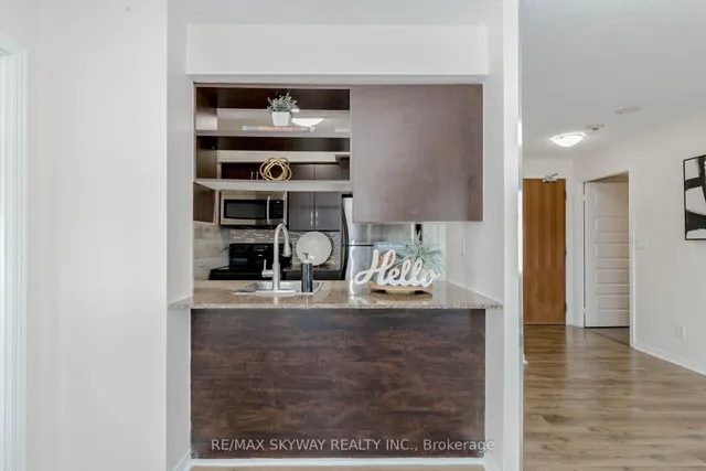 Additional property image - 215 Queen St Unit 403