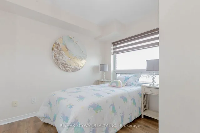 Additional property image - 215 Queen St Unit 403