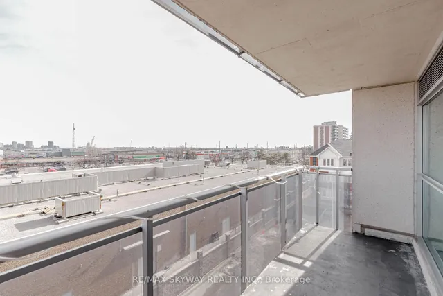 Additional property image - 215 Queen St Unit 403