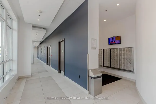 Additional property image - 215 Queen St Unit 403