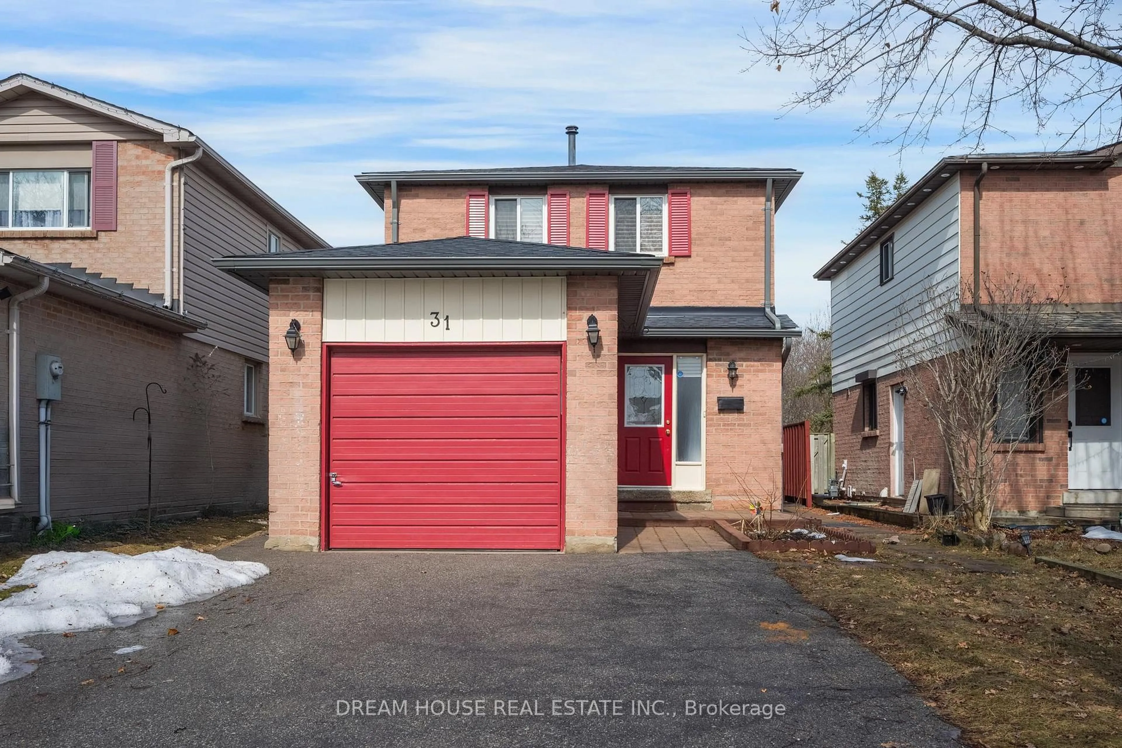 Home with brick exterior material, street for 31 Wheatfield Rd, Brampton Ontario L6X 2V4