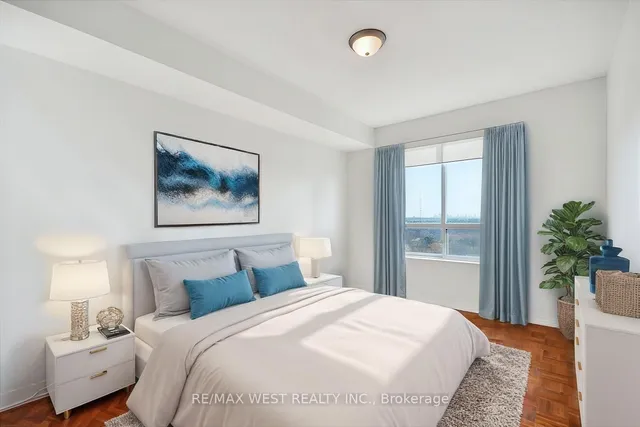 Additional property image - 38 Fontenay Crt Unit 1207