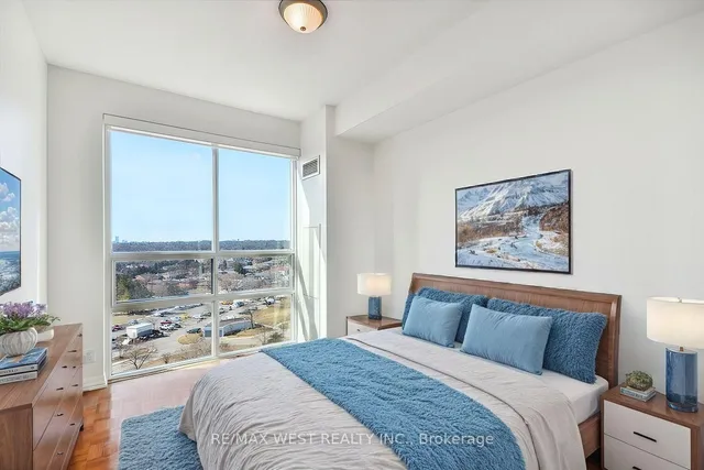 Additional property image - 38 Fontenay Crt Unit 1207