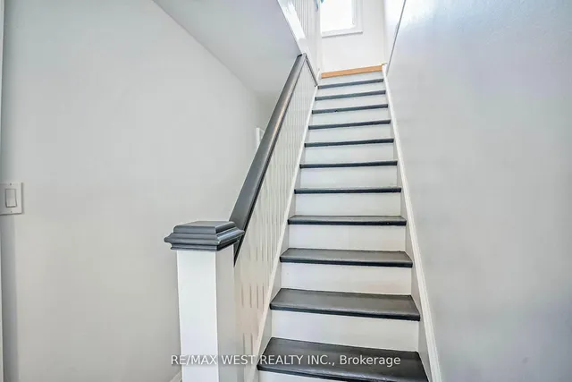 Additional property image - 291 McRoberts Ave