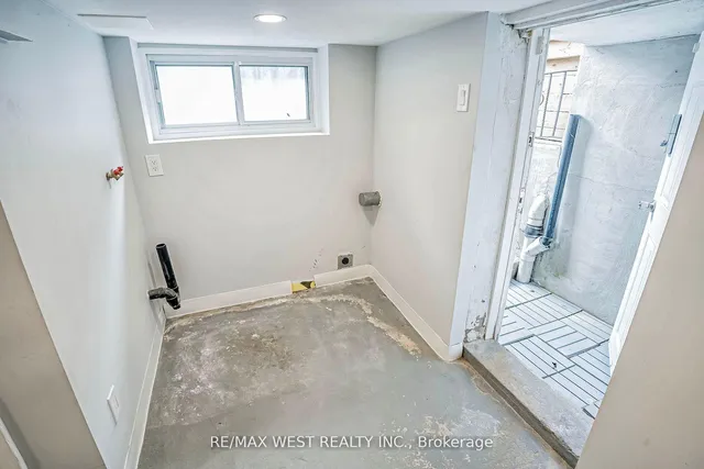 Additional property image - 291 McRoberts Ave