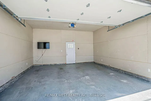 Additional property image - 291 McRoberts Ave