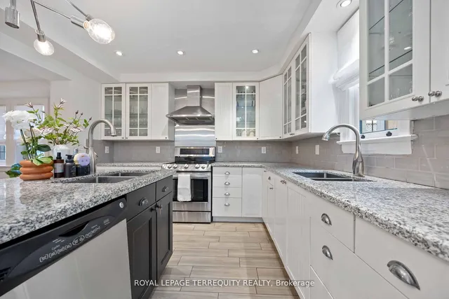 Additional property image - 60 Bushey Ave