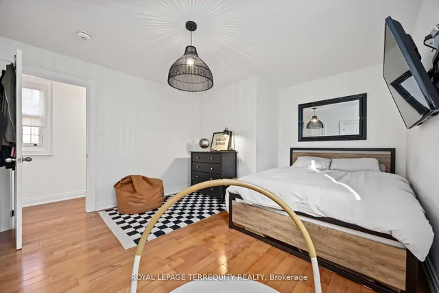 Additional property image - 60 Bushey Ave