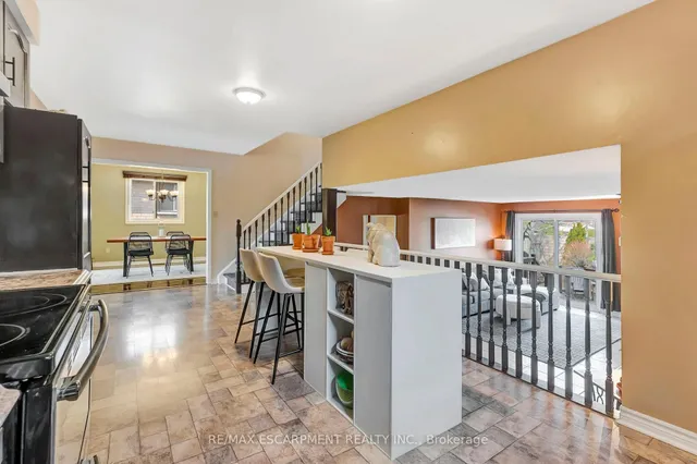 Additional property image - 2202 Donald Rd