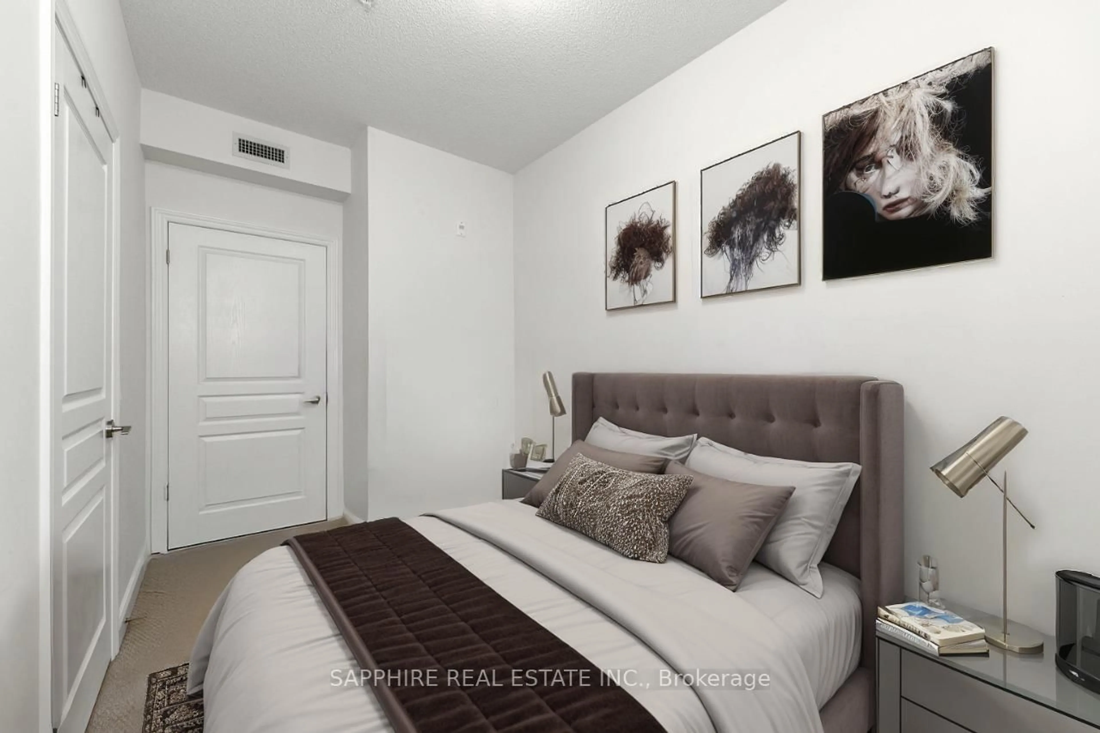 Bedroom with bed, unknown for 3170 Erin Mills Pkwy Pkwy #202, Mississauga Ontario L5L 0B6