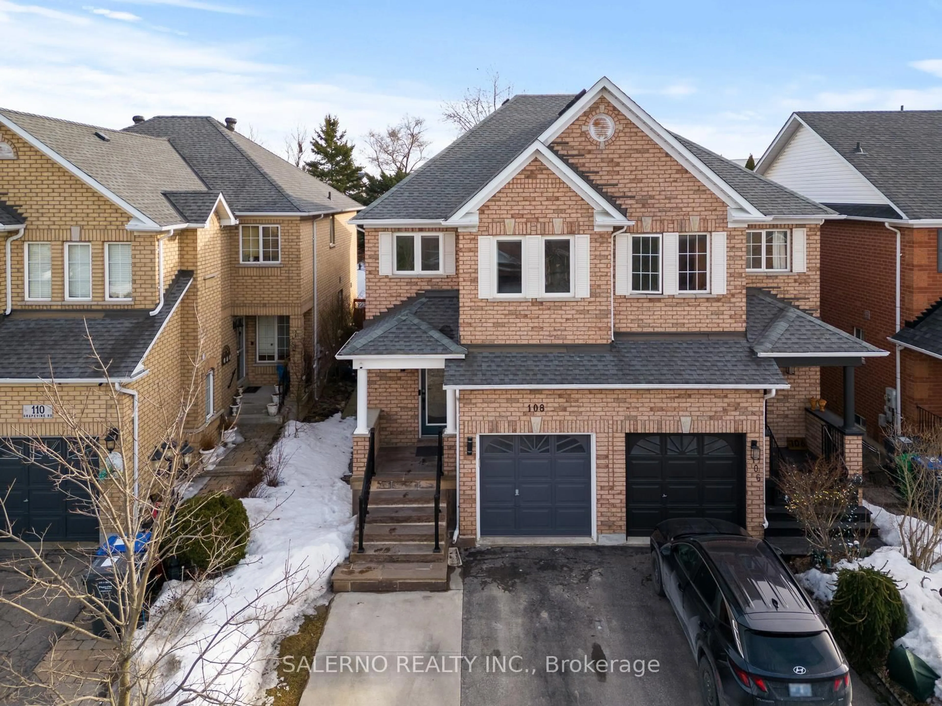 A pic from outside/outdoor area/front of a property/back of a property/a pic from drone, street for 108 Grapevine Rd, Caledon Ontario L7E 2M6
