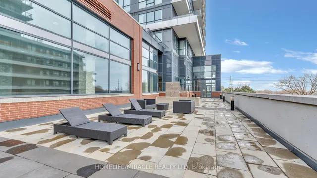 Additional property image - 2220 Lake Shore Blvd Unit 616