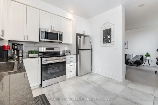 Additional property image - 5233 Dundas St Unit 118