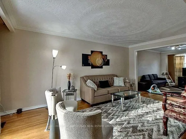 Additional property image - 28 Bramhall Crt