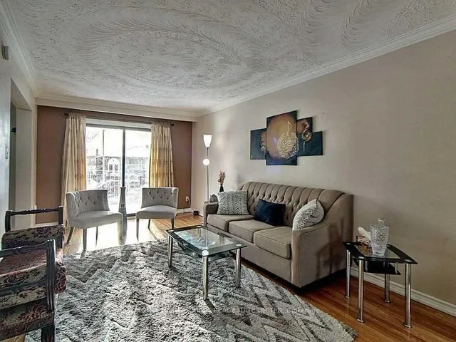 Additional property image - 28 Bramhall Crt