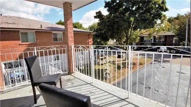 Additional property image - 28 Bramhall Crt